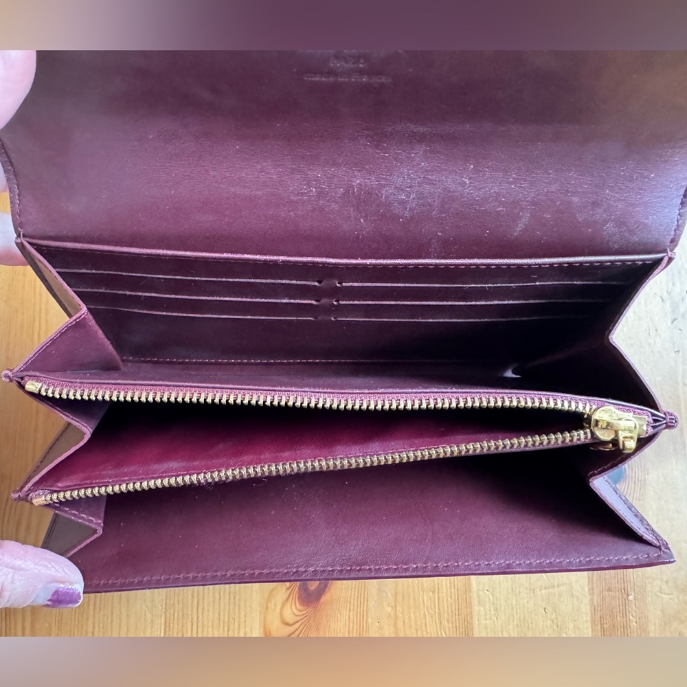 Louis Vuitton Burgandy Monogramed Vernis Sarah Wallet with COA - Picture 12 of 16